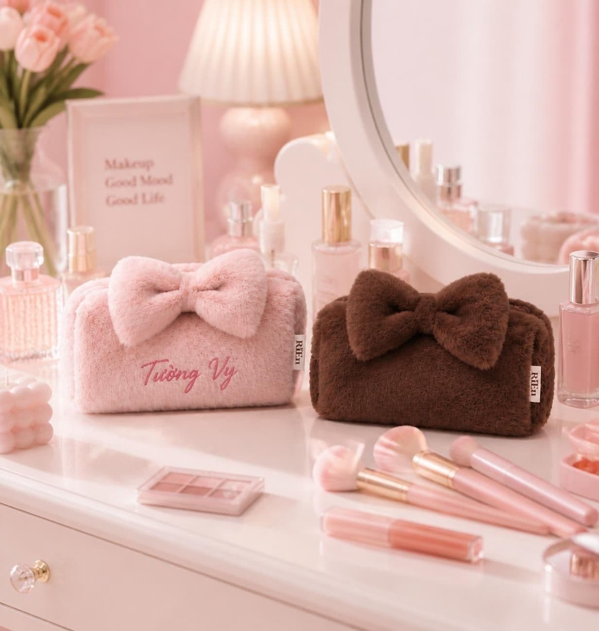 Lông Thỏ Pouch - Thêu Tên - Túi makeup Tường Vy.jpg